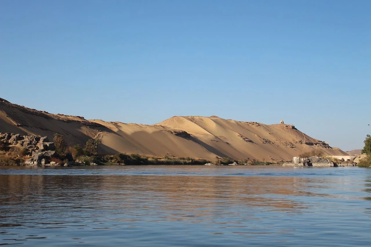 Presa de Asuán, Templo de Filae y paseo en faluca por el Nilo
