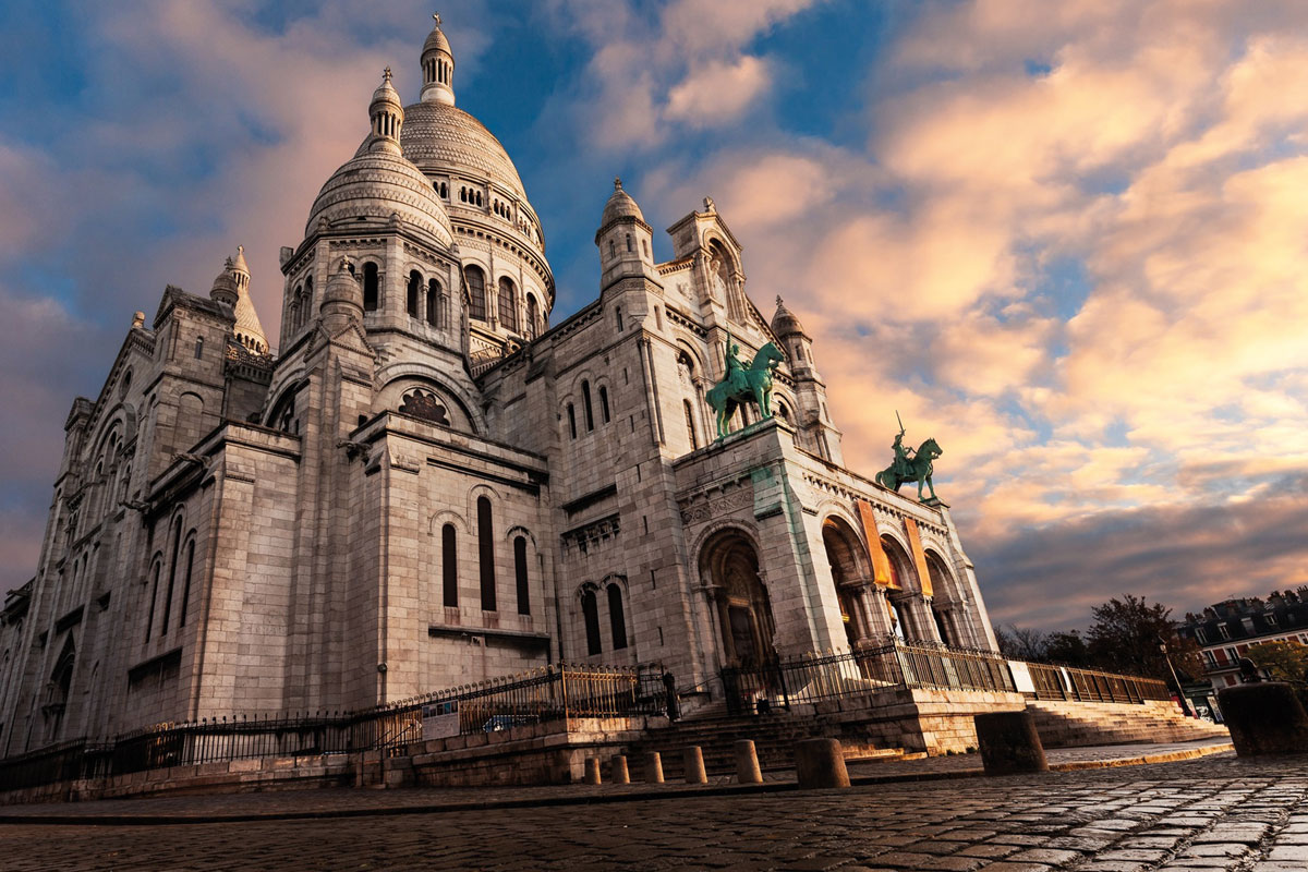 Tours, Chartres y París